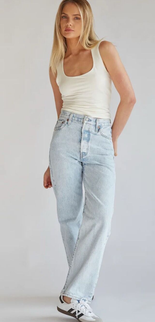 NWT LEVIS RIBCAGE STRAIGHT ANKLE WOMEN'S Jeans, Sz 31, $118 F41